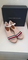 Neu.Tommy Hilfiger Sandaletten gr.40 Köln - Kalk Vorschau