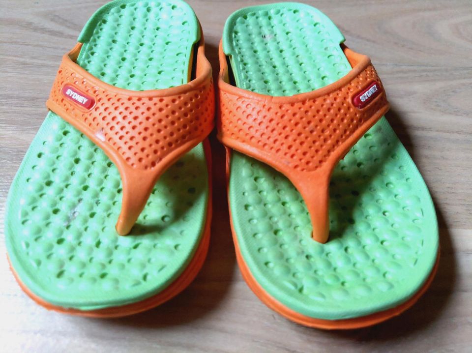 Badeschuhe für Kinder unisex Gr. etwa 23 neu ungetragen in Berlin