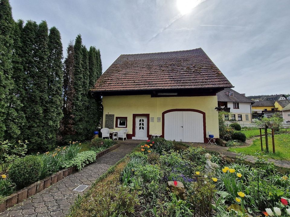 Ein Zuhause mit Charme und gewissen Extras! in Frammersbach