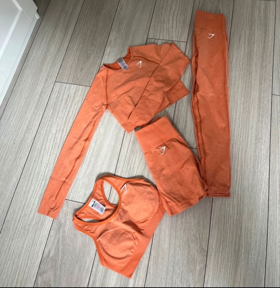 Gymshark Set Größe S/M in Hennef (Sieg)