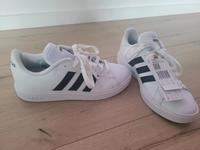 adidas sneaker neu Gr. 38 Hessen - Grävenwiesbach Vorschau