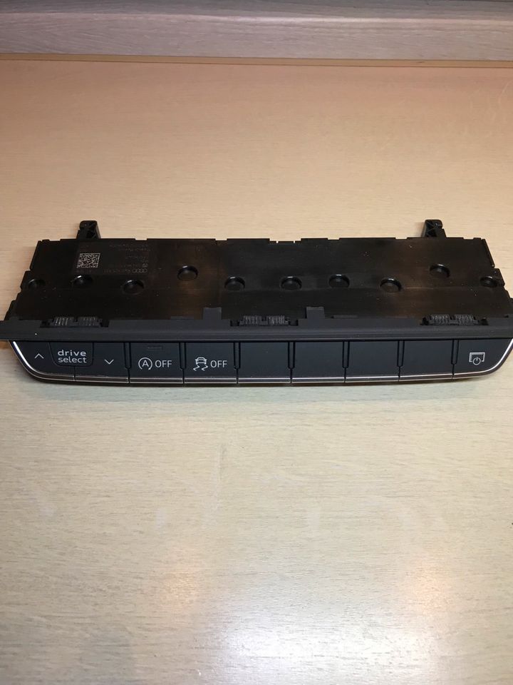 Original Audi A4 B9 MULTI SWITCH 8W0 925 301 in Berlin