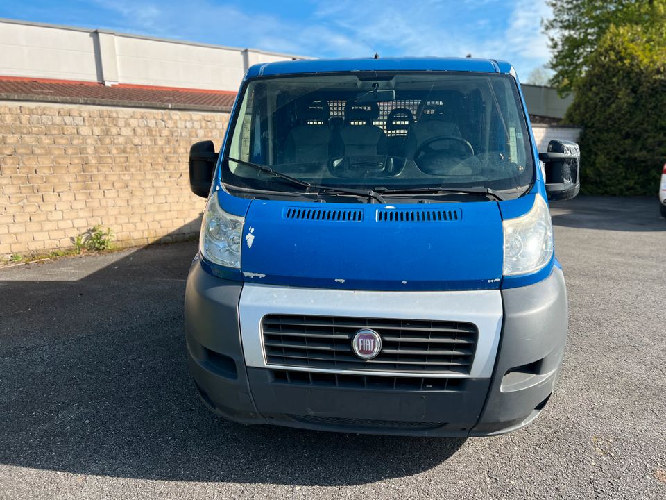 Fiat Ducato Pritsche DoKa 7-Sitzer TÜV: 04/2025 in Bielefeld