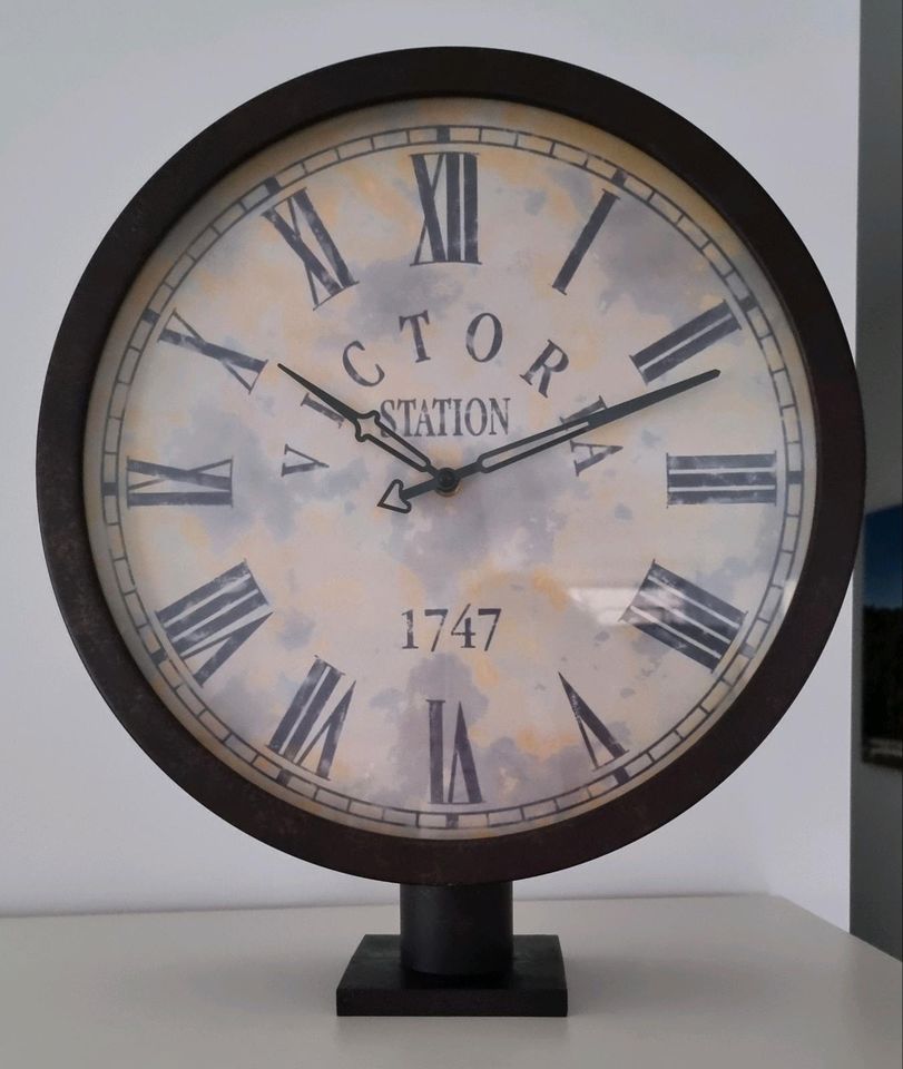 Standuhr Uhr Durchmesser ca. 38 cm in Gütersloh
