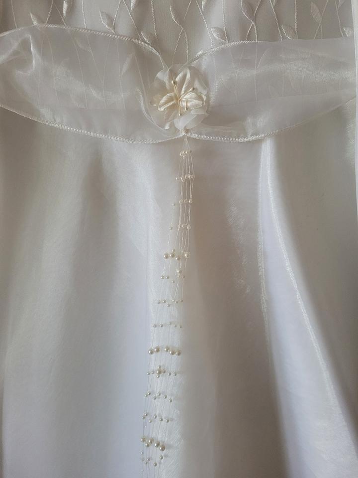 Schlichtes schönes Kommunionskleid Satin Tüll wie neu Gr. 140 in Hagen