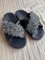 Tory Burch Slides Mules dunkelblau Pantoletten blau Gr. 39 Kr. München - Ottobrunn Vorschau