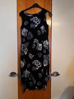 schwarzes Kleid mit Rosenprint von Swing Gr. 40 M Mülheim - Köln Buchforst Vorschau