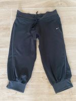 Nike Damen 3/4 Sporthose Größe M dunkelblau schwarz Baden-Württemberg - Hilzingen Vorschau