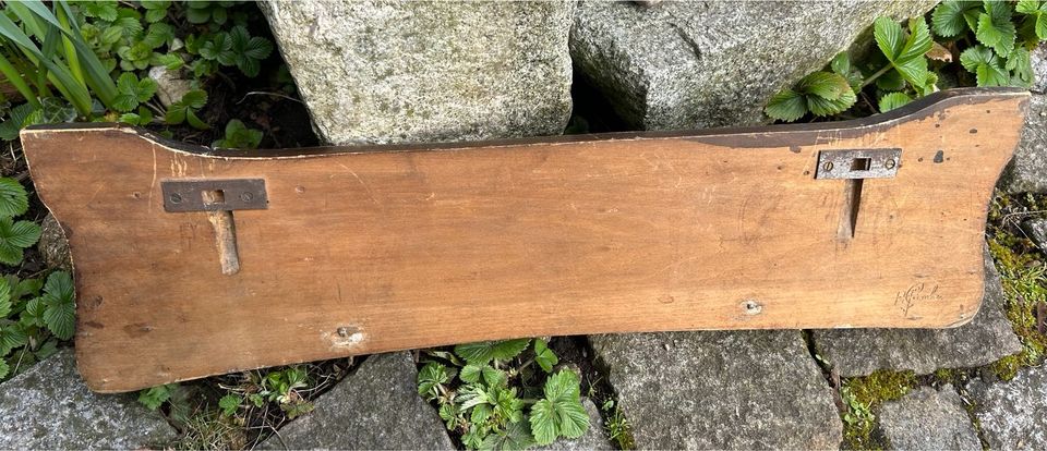 Wandgarderobe/Garderobenbrett alt vor 1945, Holz in Unterhaching