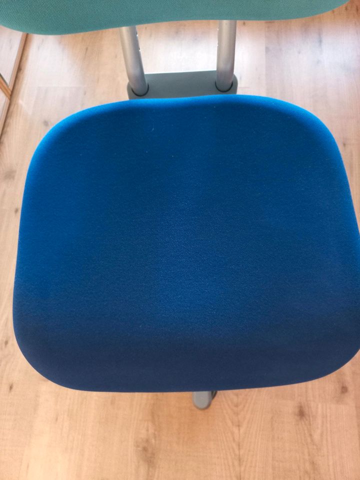 Rovo chair Kinderdrehstuhl - blau /türkis in Lamspringe