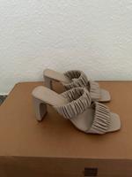 H&M Pantolette Sandale Sandalette 39 Absatz high Heels grau neu Eimsbüttel - Hamburg Eimsbüttel (Stadtteil) Vorschau