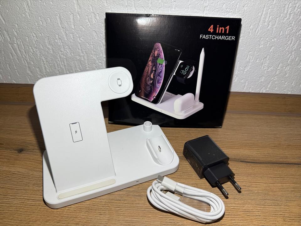 Apple 4 in 1 Ladestation iPhone AirPods Apple Watch Pencil in Senftenberg