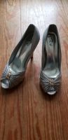 High Heels Pumps mit hohem Absatz glitzer silber Party 40 Schleswig-Holstein - Lübeck Vorschau