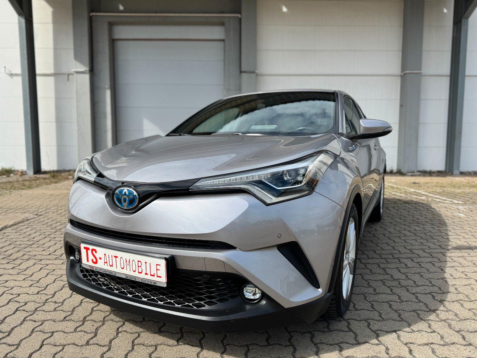 Abbildung des Autos Toyota C-HR Hybrid Team …