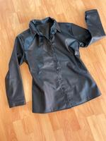 Top Neu schwarz Lederlook Hemdbluse Bluse 38 Gothik Berlin - Spandau Vorschau