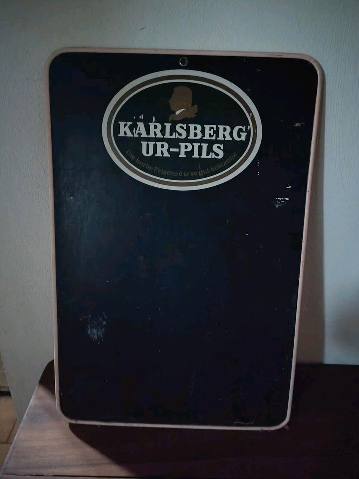 Karlsberg  Werbetafel alt in Wawern Saar