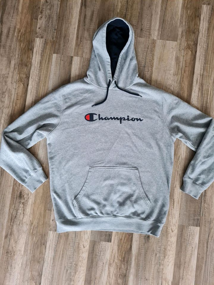 Champion Hoodie XL in Delmenhorst