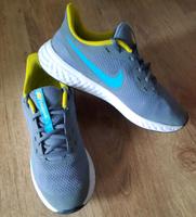 ❤️ NIKE REVOLUTION Sneaker 39 Sportschuhe Bayern - Ochsenfurt Vorschau