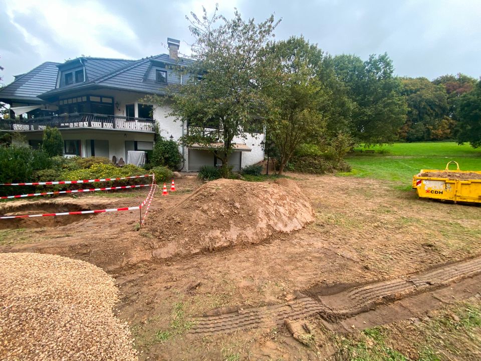 Einfach Bagger mit Fahrer buchen,günstiger und schneller. in Bergisch Gladbach