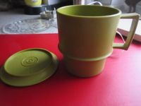 Tasse mit Deckel Tupperware khaki wie NEU Hessen - Mörfelden-Walldorf Vorschau