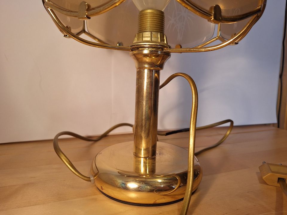 Vintage Lampe Tischlampe H.30 Stehlampe Messing Glasschirm in Heidelberg