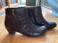 Stiefelette Schuh schwarz Remonte NEU bequem 40 Nordrhein-Westfalen - Altenberge Vorschau