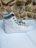 Sneaker mid Turnschuhe weiß Top Zustand  Kangaroos Sachsen - Bischofswerda Vorschau