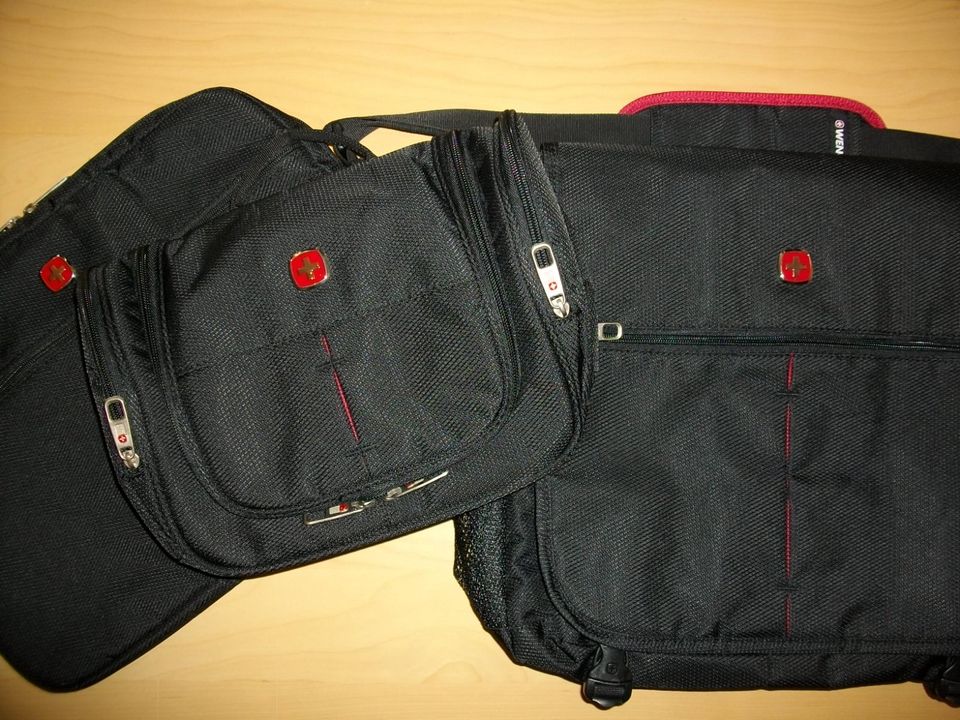 Kulturtasche + Messenger Bag + Sleeve Case (15,6 Zoll) // WENGER in Hamburg