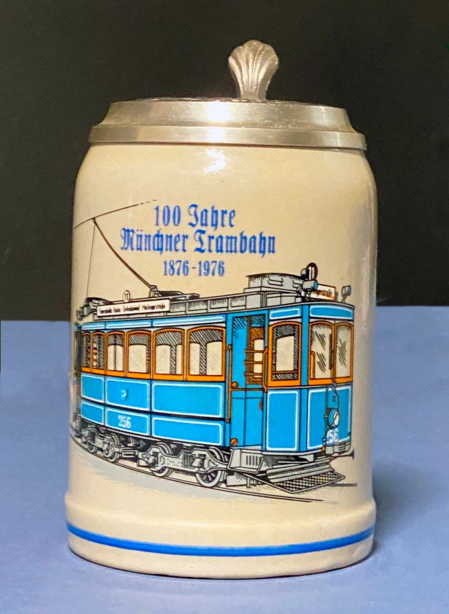 Bierkrug -100 Jahre Münchner Trambahn,1876 - 1976 Zinndeckel in Eschenlohe