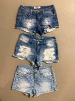 Only Short Gr. 27 blau Sterne / Schmetterlinge / Herzen Bayern - Wilhermsdorf Vorschau