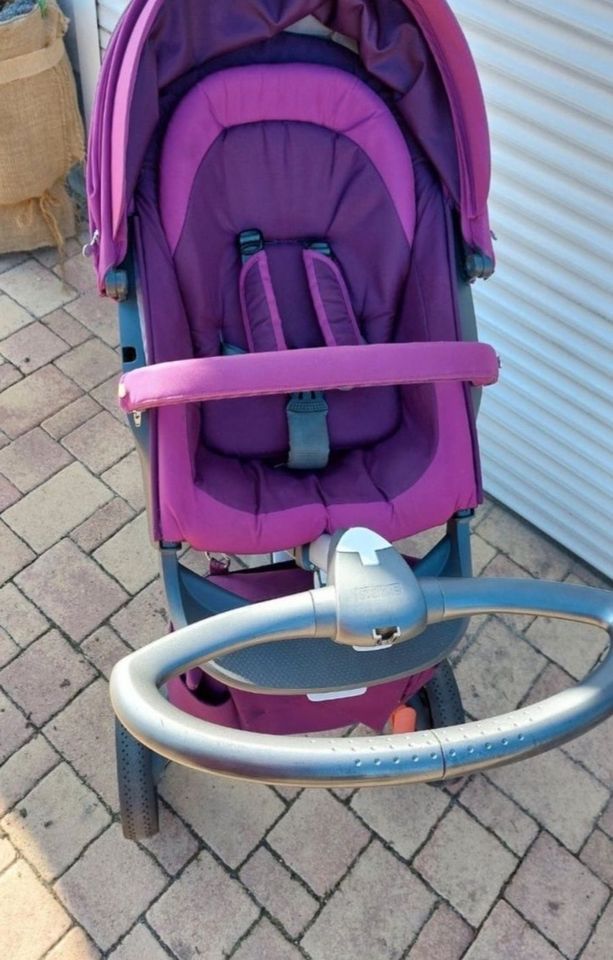 STOKKE Xplory in Purple / Lila mit viel Zubehör in Wuppertal