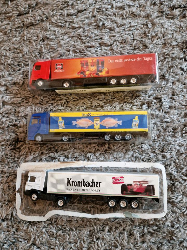 19 Werbetrucks / LKWS in Nörvenich