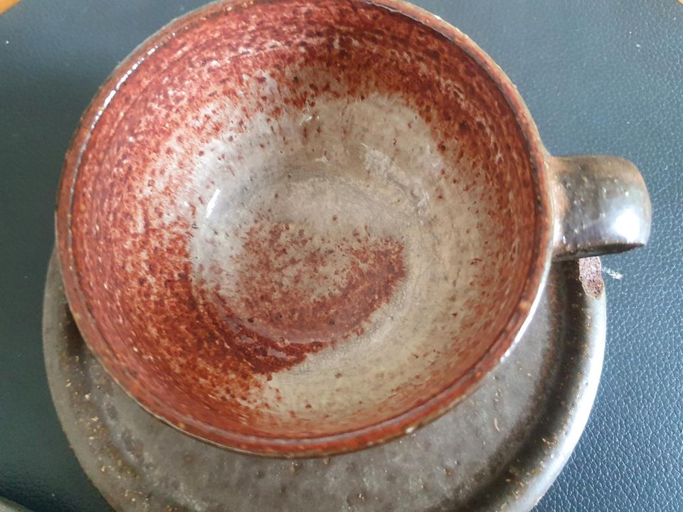 Keramik 2 Teetassen mit Unterteller Rudi Stahl in Freiburg im Breisgau
