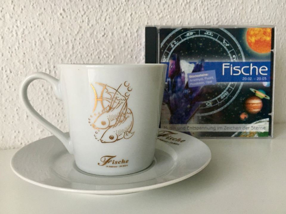 Sternzeichen Fische Astrologie Porzellan-Tasse Gold Geschenk-Idee in Langweid am Lech