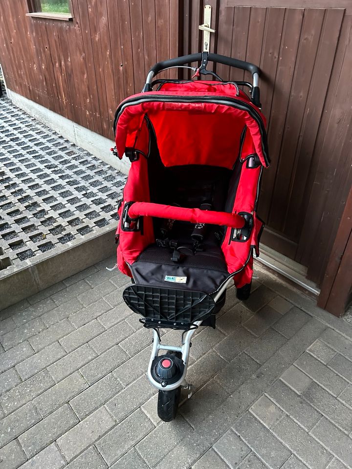 TFK Joggster Twist (Sportwagen, Kinderwagen) in Wetzlar