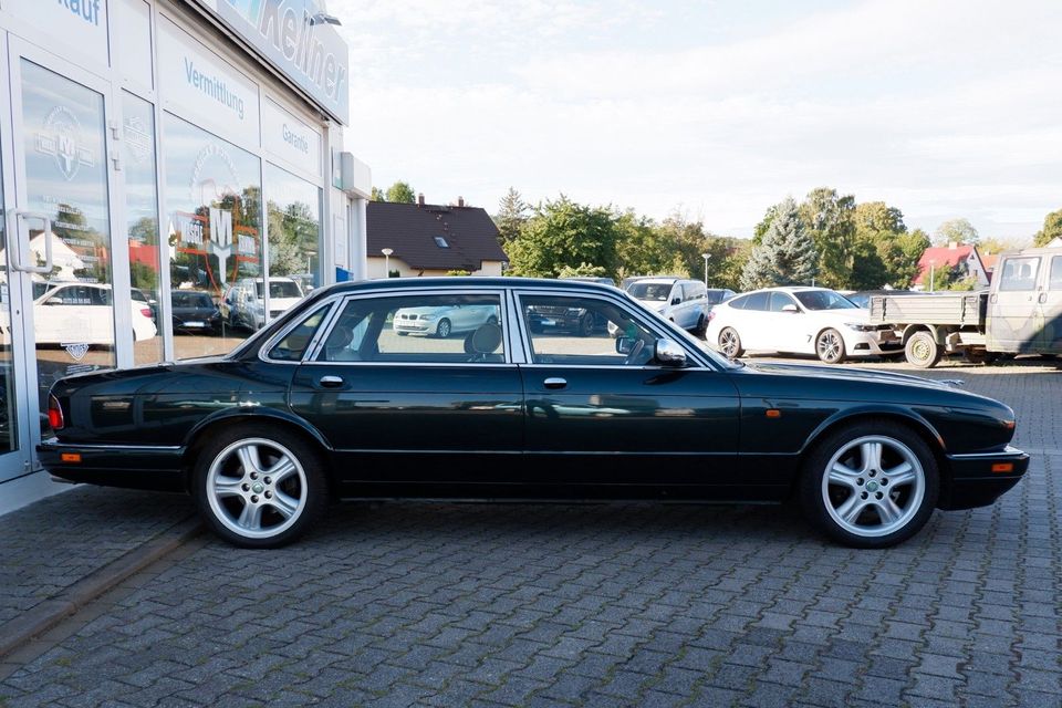 Jaguar XJ6 4.0 Lang VANDEN PLUS SSD Alu in Erfurt