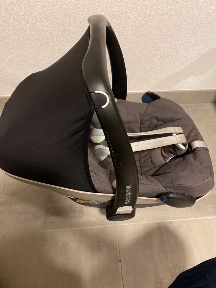 Maxi Cosi Pepple Plus mit Sitzverkleinerung in Lauda-Königshofen