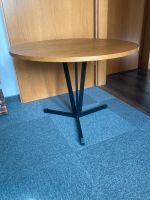 Mid Century Couchtisch 60/ 70iger Jahre? Hessen - Angelburg Vorschau