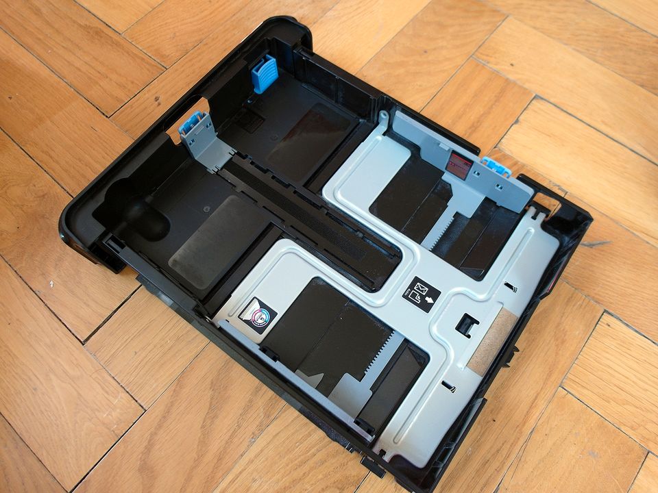 Papierkassette / -fach HP / Hewlett-Packard, OfficeJet Pro 8600 in München