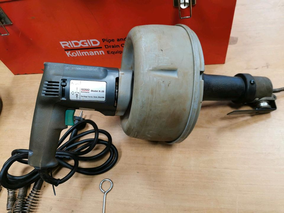 Ridgid K39 Rohrreiniger+2x Trommel+diverse Aufsätze+Koffer in Berlin