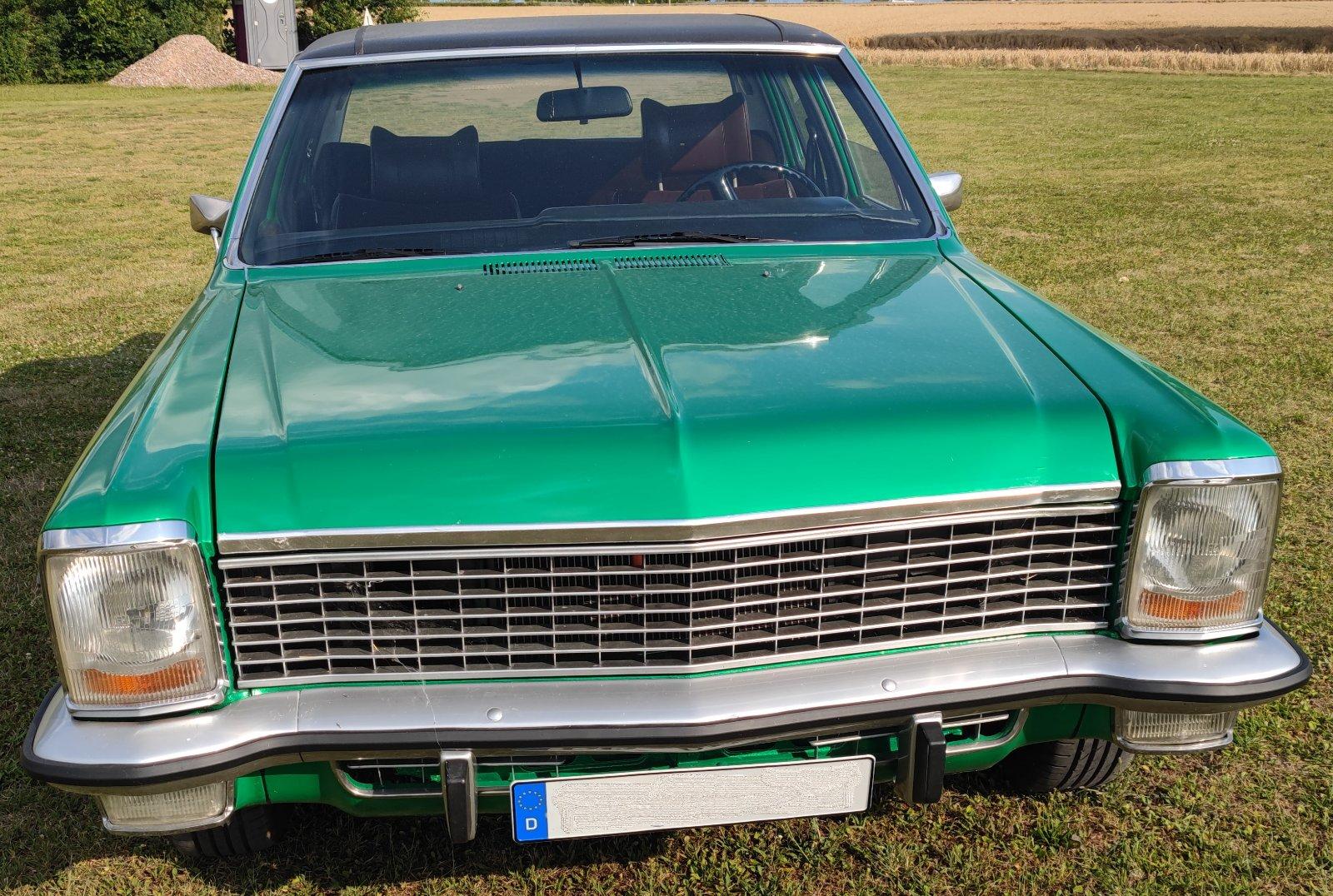 Abbildung des Autos Opel Diplomat 2,8 E