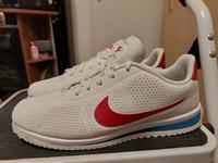 nike 44 weiß Rot Ricklingen - Mühlenberg Vorschau