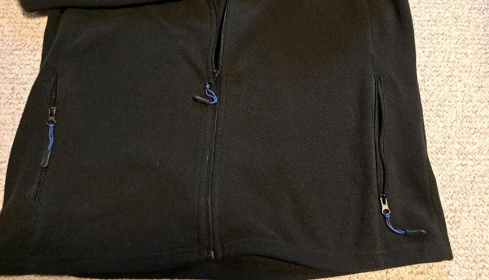 Fleecejacke XL schwarz in Mockrehna