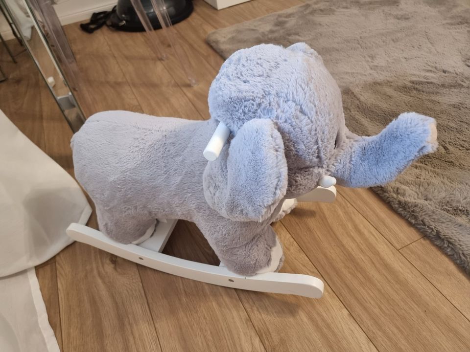 Elefant Kinderzimmer Schaukel in Frankfurt am Main