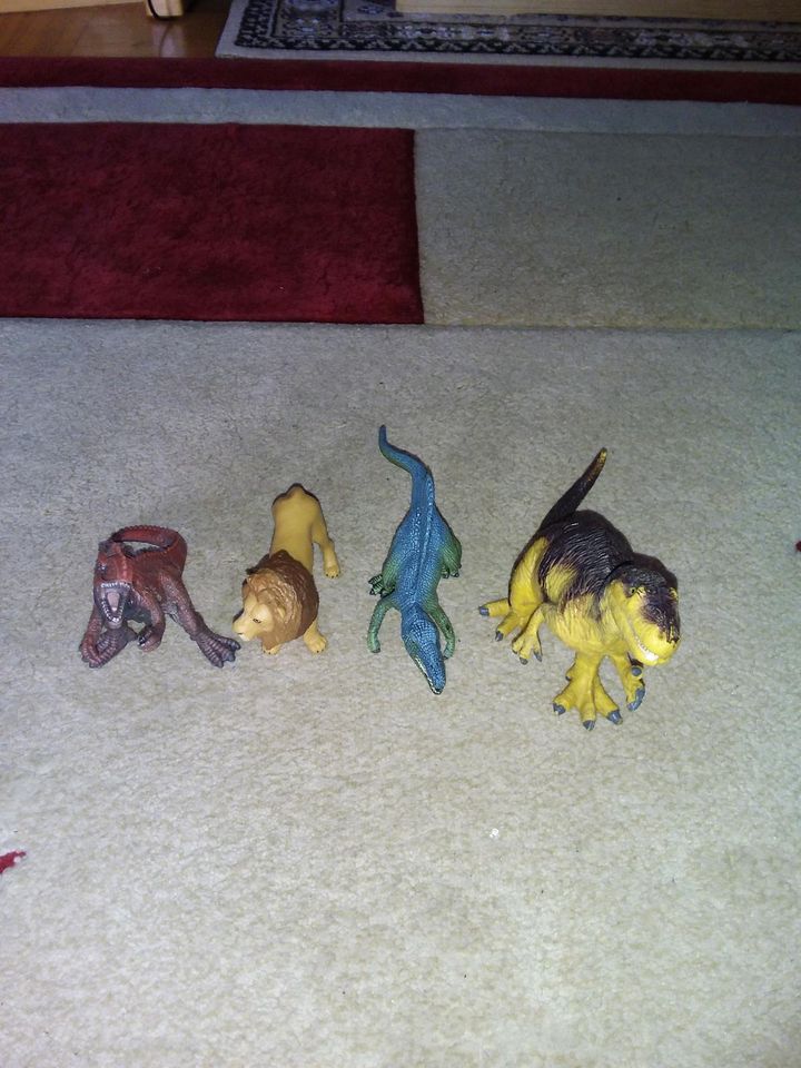 Dinosaurier Figuren in Großostheim