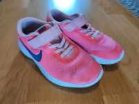 Nike Sportschuhe Sneaker Mädchenschuhe Gr.33 Pink Laufschuhe Kr. Altötting - Burghausen Vorschau