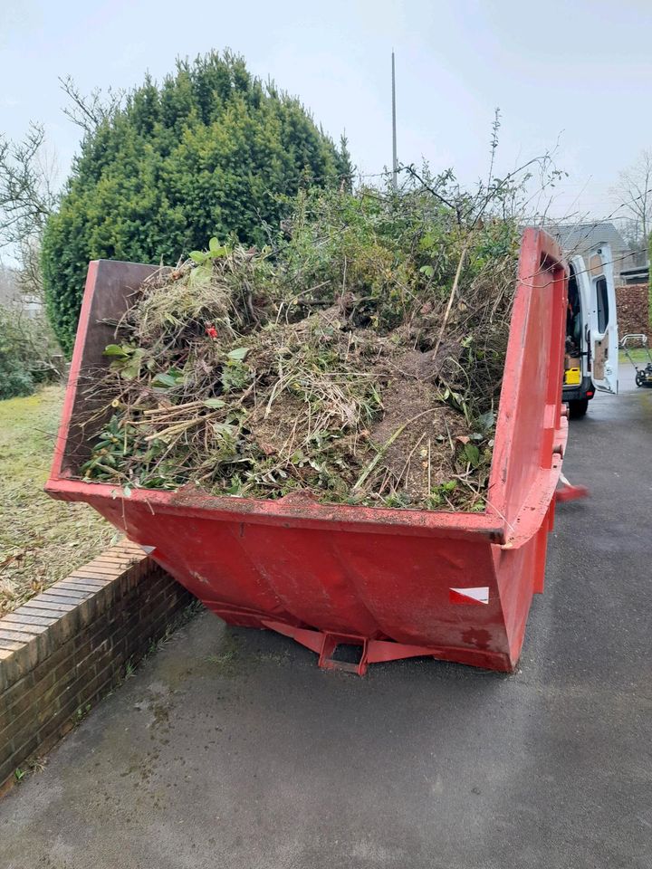 Gartenpflege Gartenservice Rindenmulch Hecke schneiden in Bünde