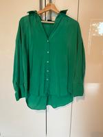 Neue Bluse Only XS grün Niedersachsen - Bergen Vorschau