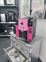 ANGEBOT Jura Impressa C5 rosa pink + Milchschaum + viel Zubehör + Gewährleistung F J Z Münster (Westfalen) - Handorf Vorschau