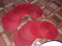 20 runde rote Tischsets zu verkaufen neuw. Bayern - Schwandorf Vorschau